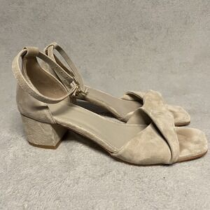 J. McLaughlin‎ Heels 8.5 Neutral Gray Suede Ankle Strap Peep Toe